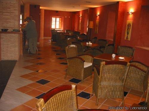 托塔纳 Monasterio De Santa Eulalia酒店 餐厅 照片